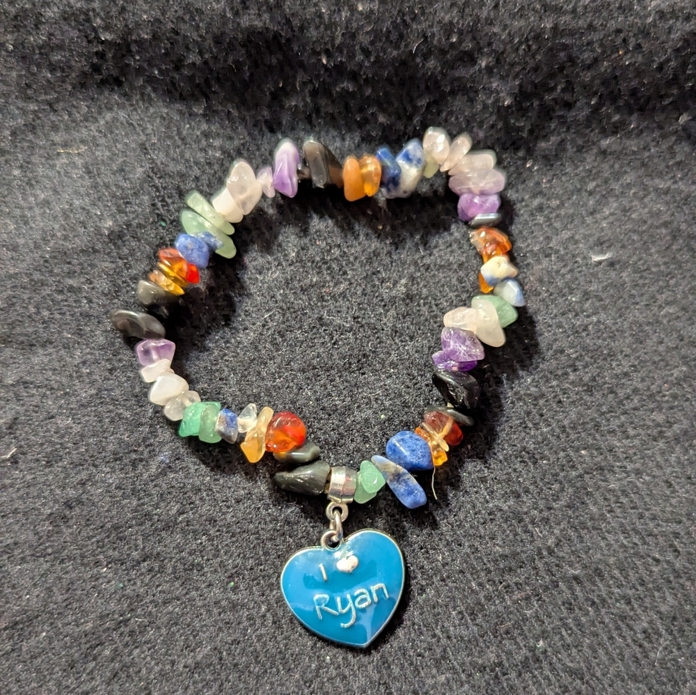 Multi Color Gemstone Chip With I Love Ryan Heart Charm Stretchy Elastic Bracelet
